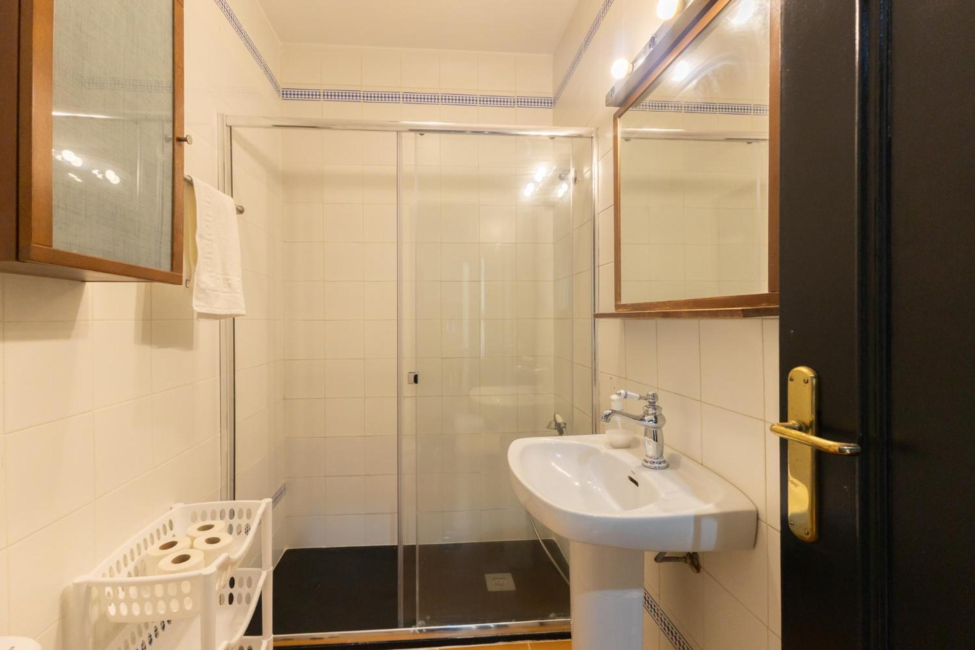 Conde Center Premium Suites, Free Parking Sevilla Eksteriør billede